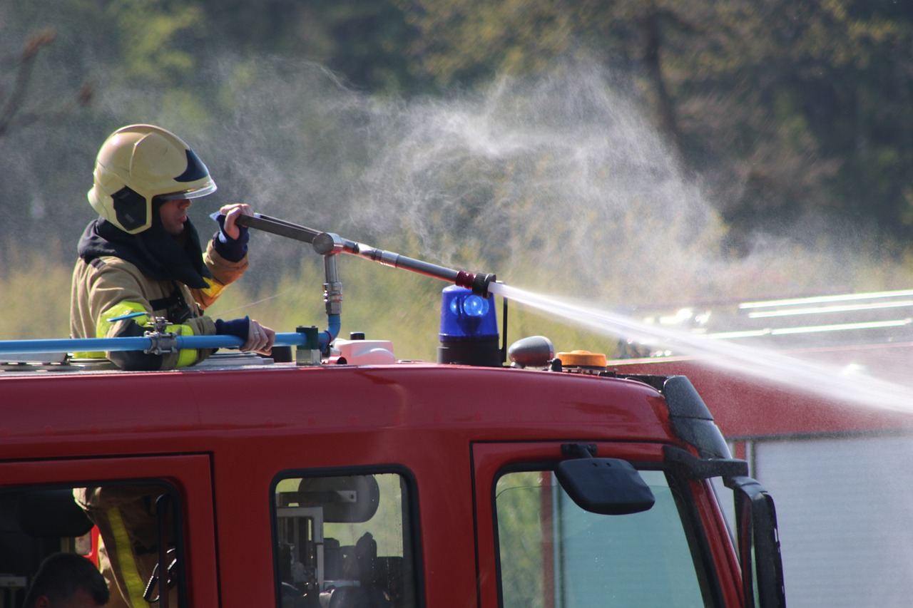 VerkehrsstÃ¶rungen auf der A81 nach Lkw-Brand bei Stuttgart  Â 