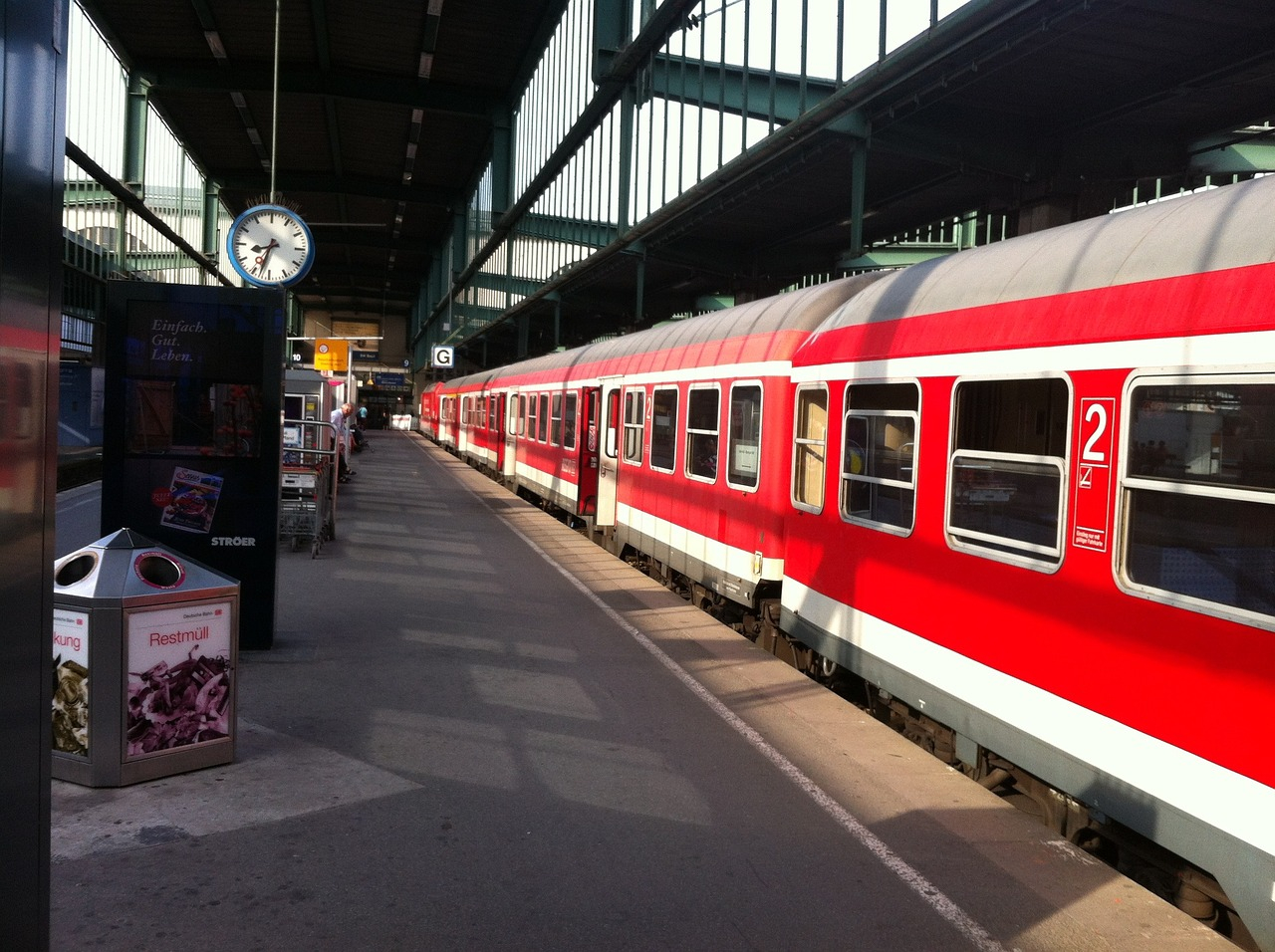 Stuttgart - Bahnhof 